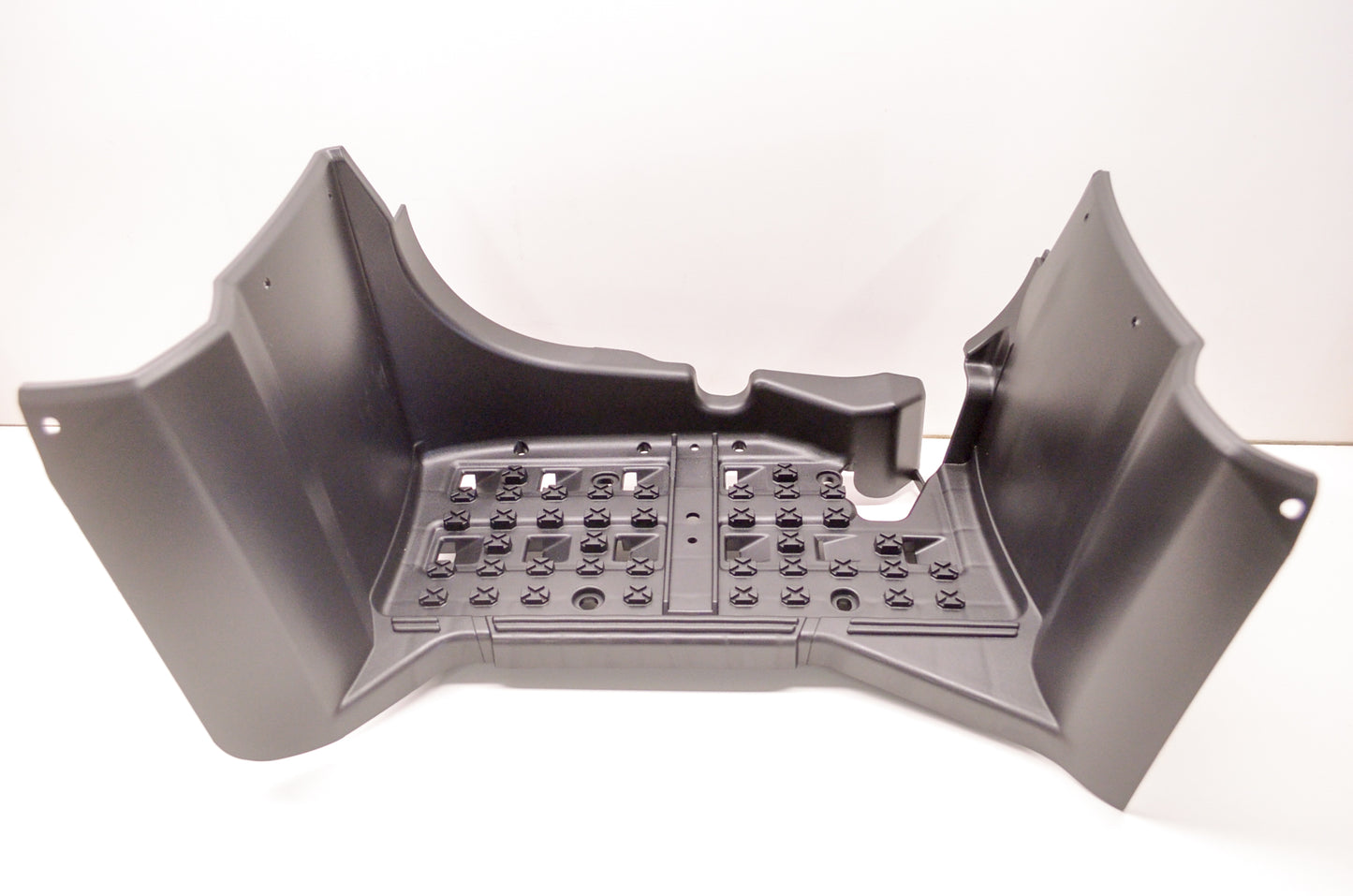 OEM Yamaha 5ND-F7463-01-00 Right Footwell Cover 2 NOS