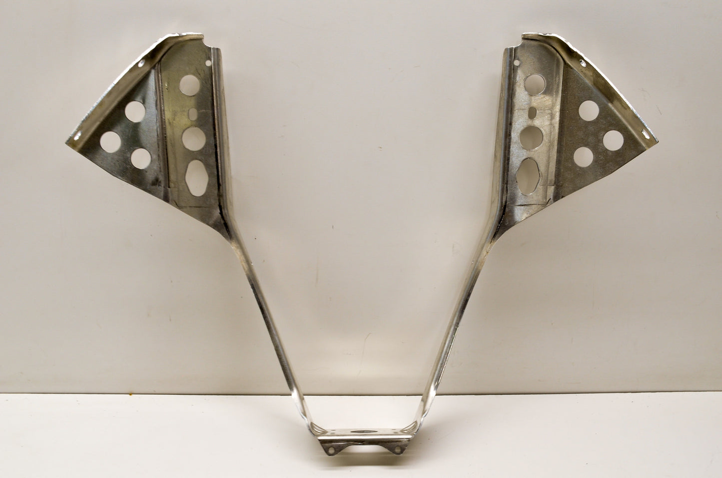 OEM Polaris 5244050 Pan Lower Brace