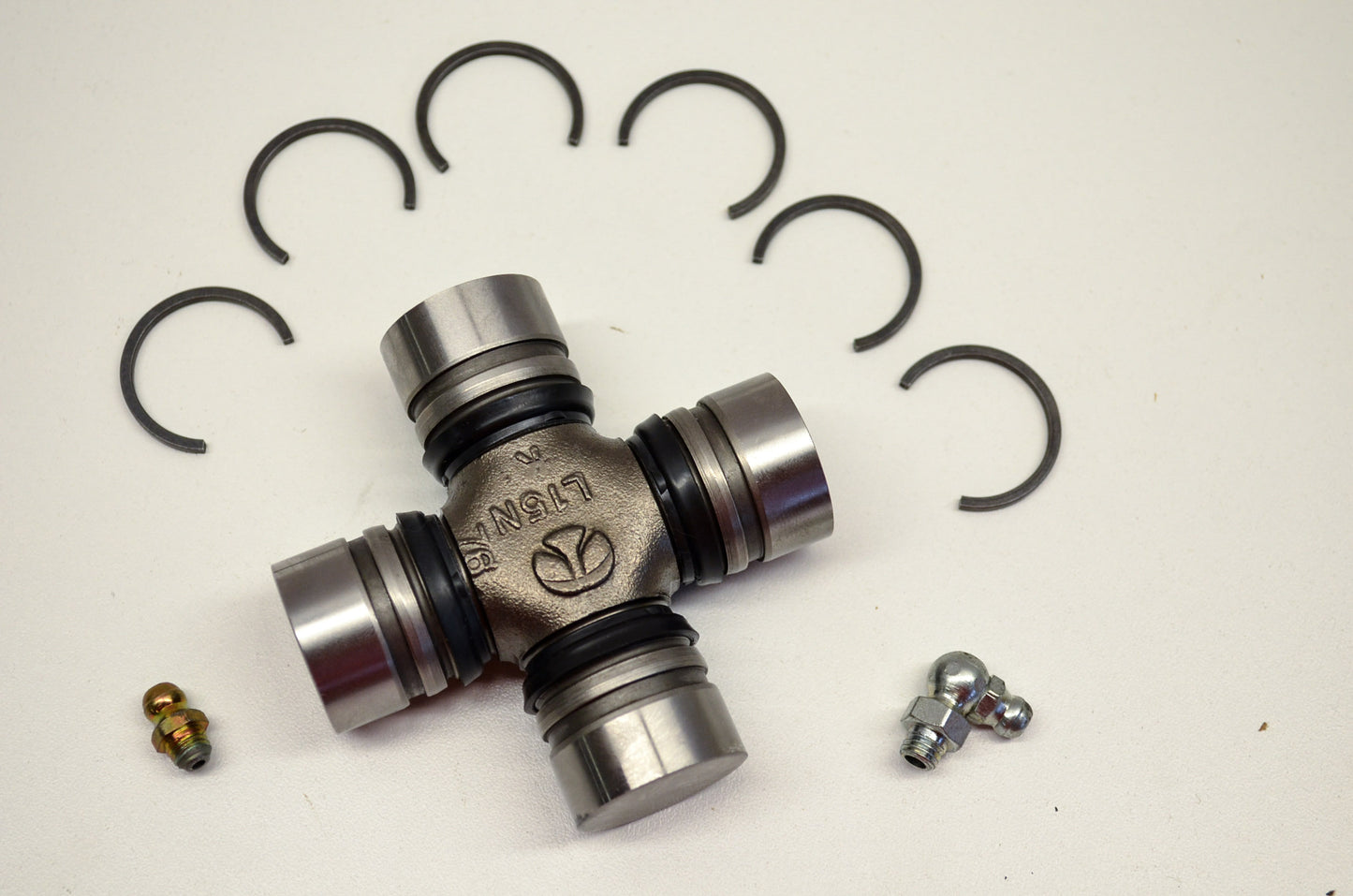 New OEM Mercury Universal Joint Kit Mercruiser Racing Sterndrive NOS