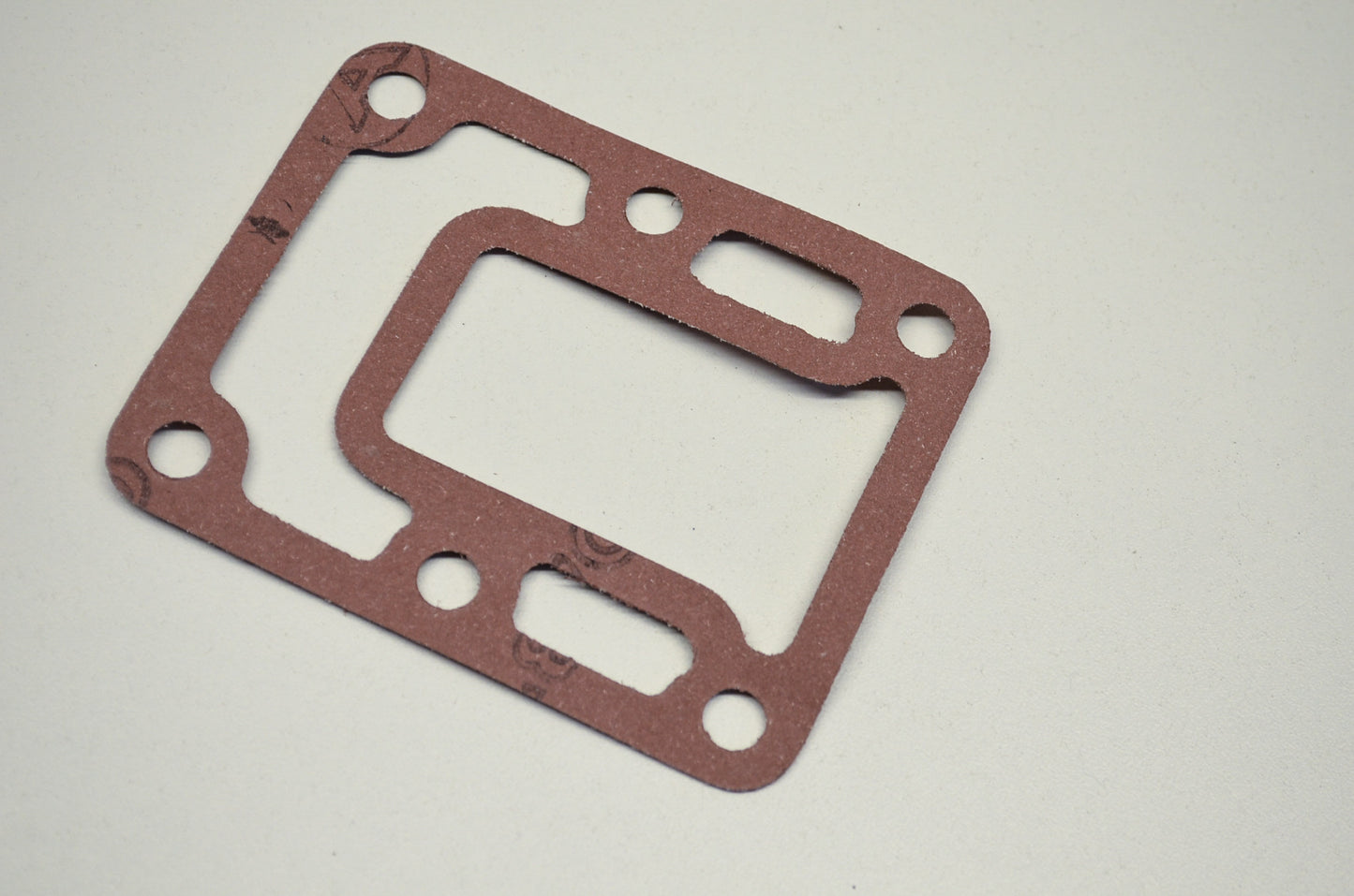 New OEM Mercury 27-35895 Gasket NOS