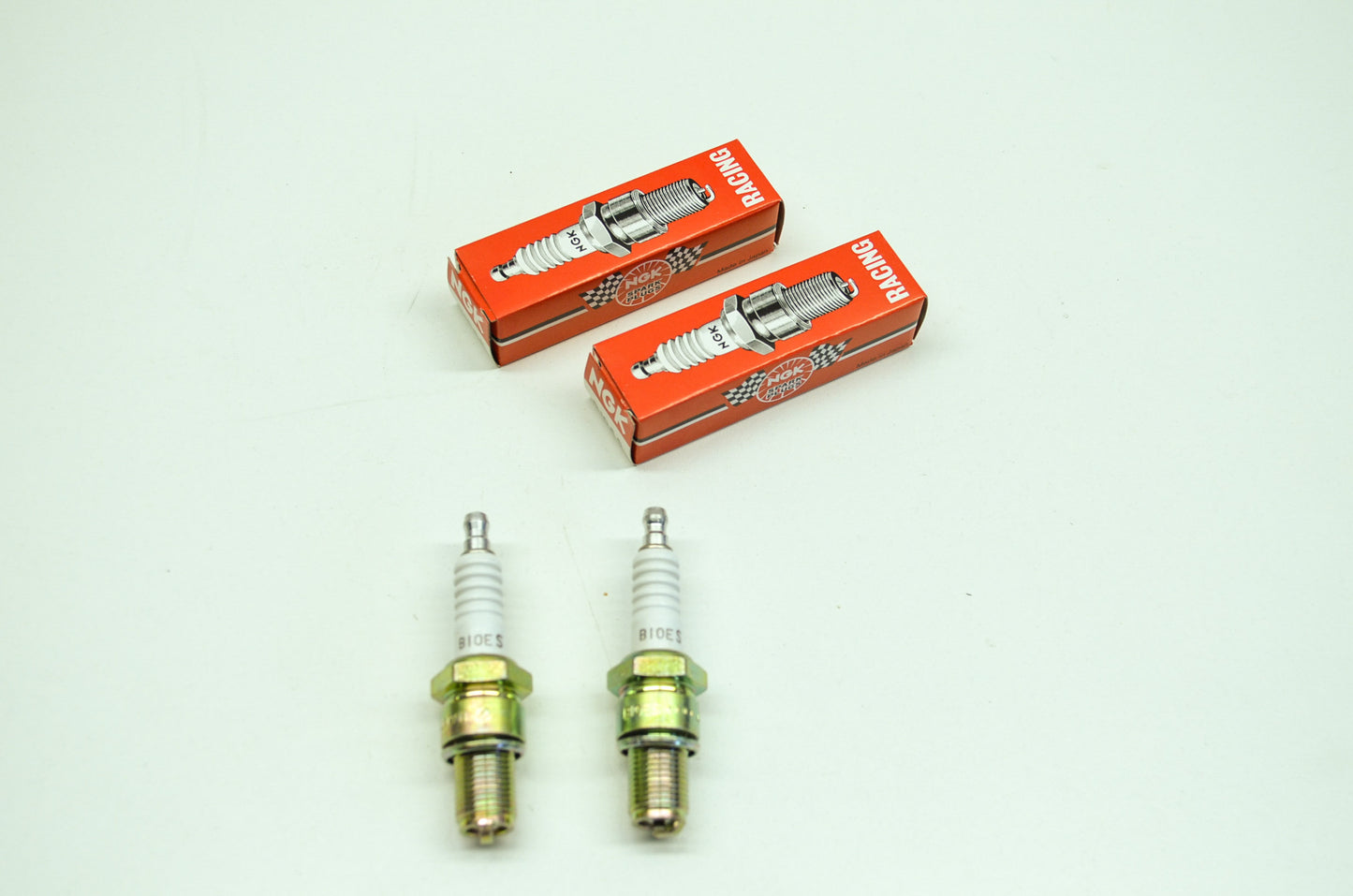 New NGK B10ES Spark Plugs Qty 2 NOS