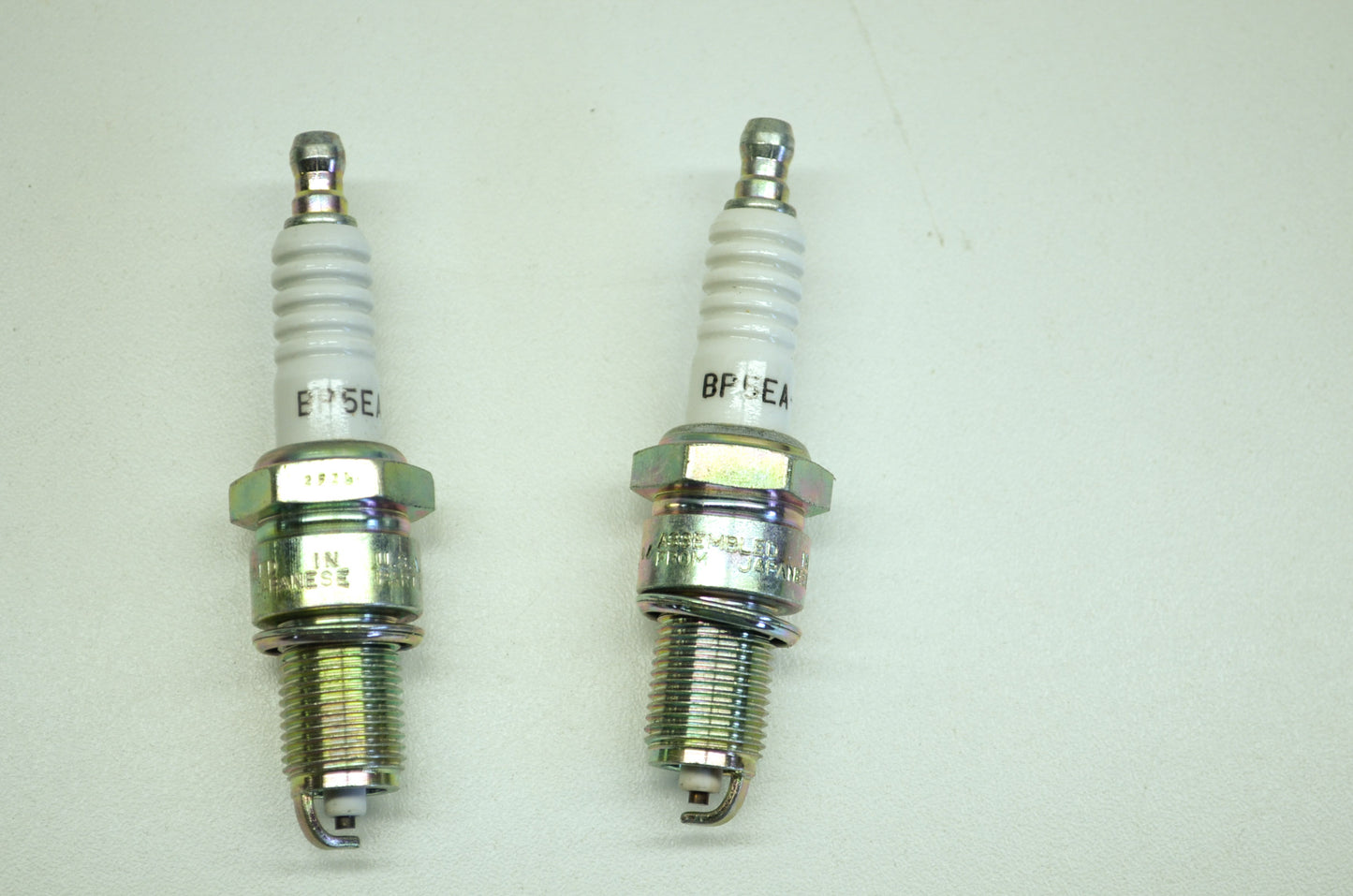 New NGK BP5EA-L Spark Plugs Qty 2 NOS