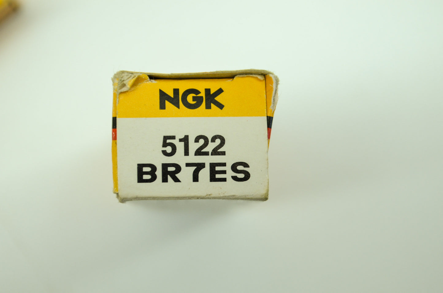 New NGK BR7ES Spark Plugs Qty 2 NOS