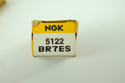New NGK BR7ES Spark Plugs Qty 2 NOS