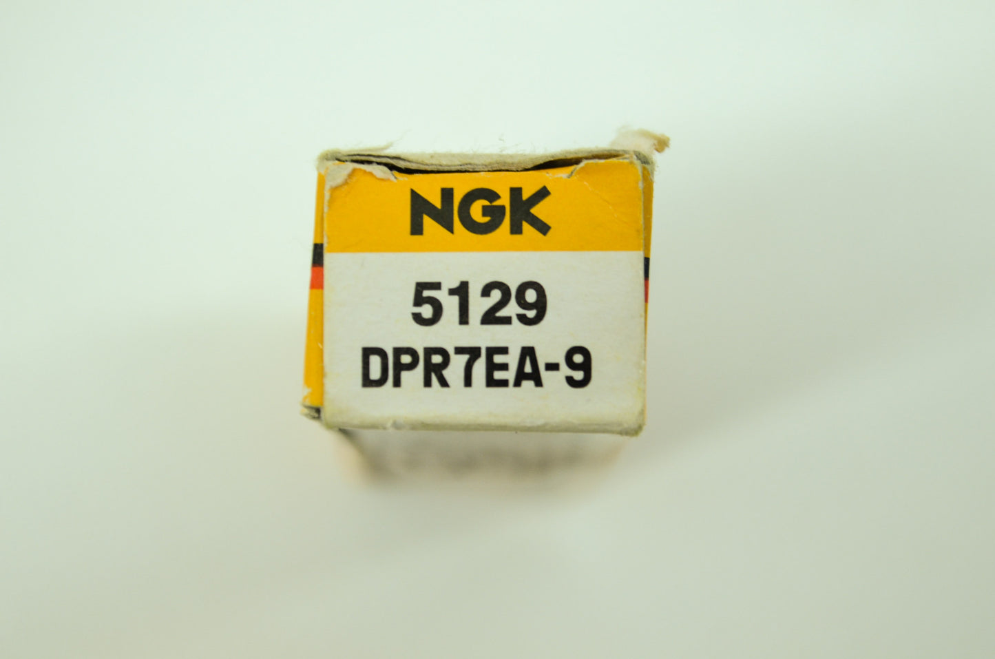 New NGK DPR7EA-9 Spark Plugs Qty 2 NOS