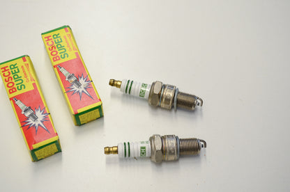 New BOSCH W7DC Spark Plugs Qty 2 NOS