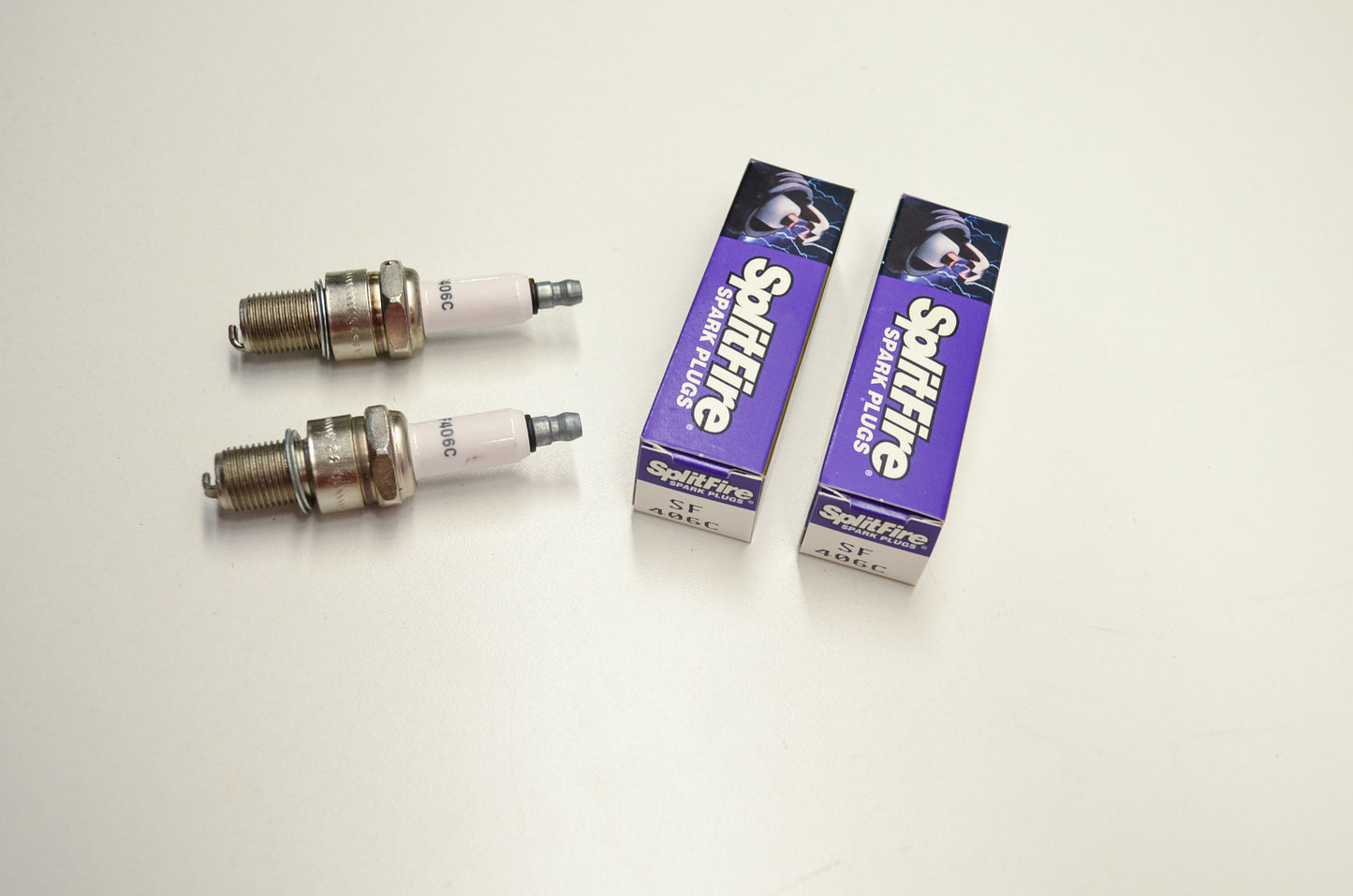 New SplitFire SF 406C Spark Plugs Qty 2 NOS