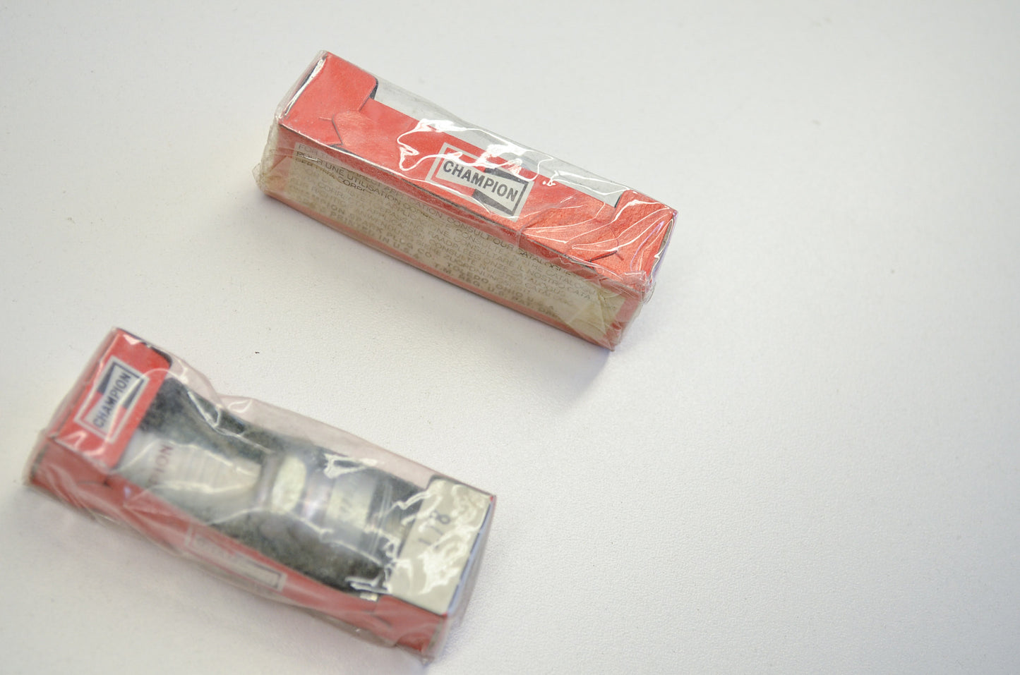 New Champion L78 Spark Plugs Qty 2 NOS
