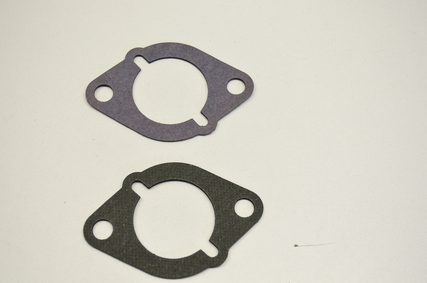 New OEM Mercury 27-33460 Gaskets Qty 2 NOS