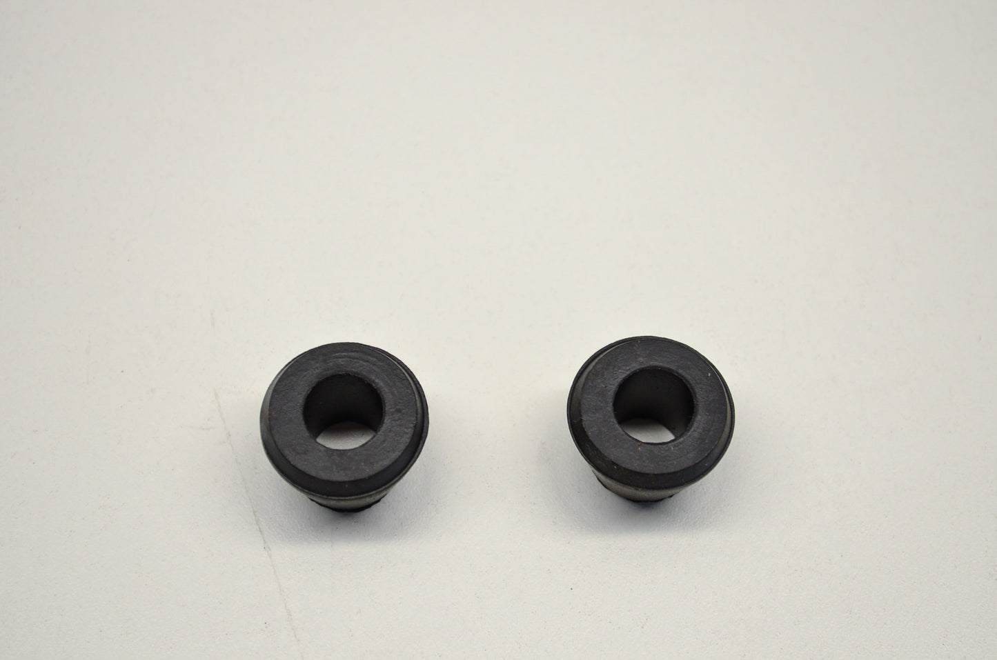 New OEM Mercury 23-35278 Bushings Qty 2 NOS