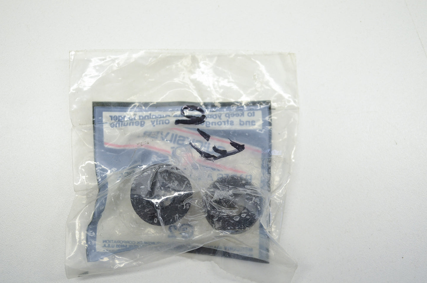 New OEM Mercury Plastic Prop Nuts Qty 2 Mariner Force Outboard 15 18 20 25 XD JE