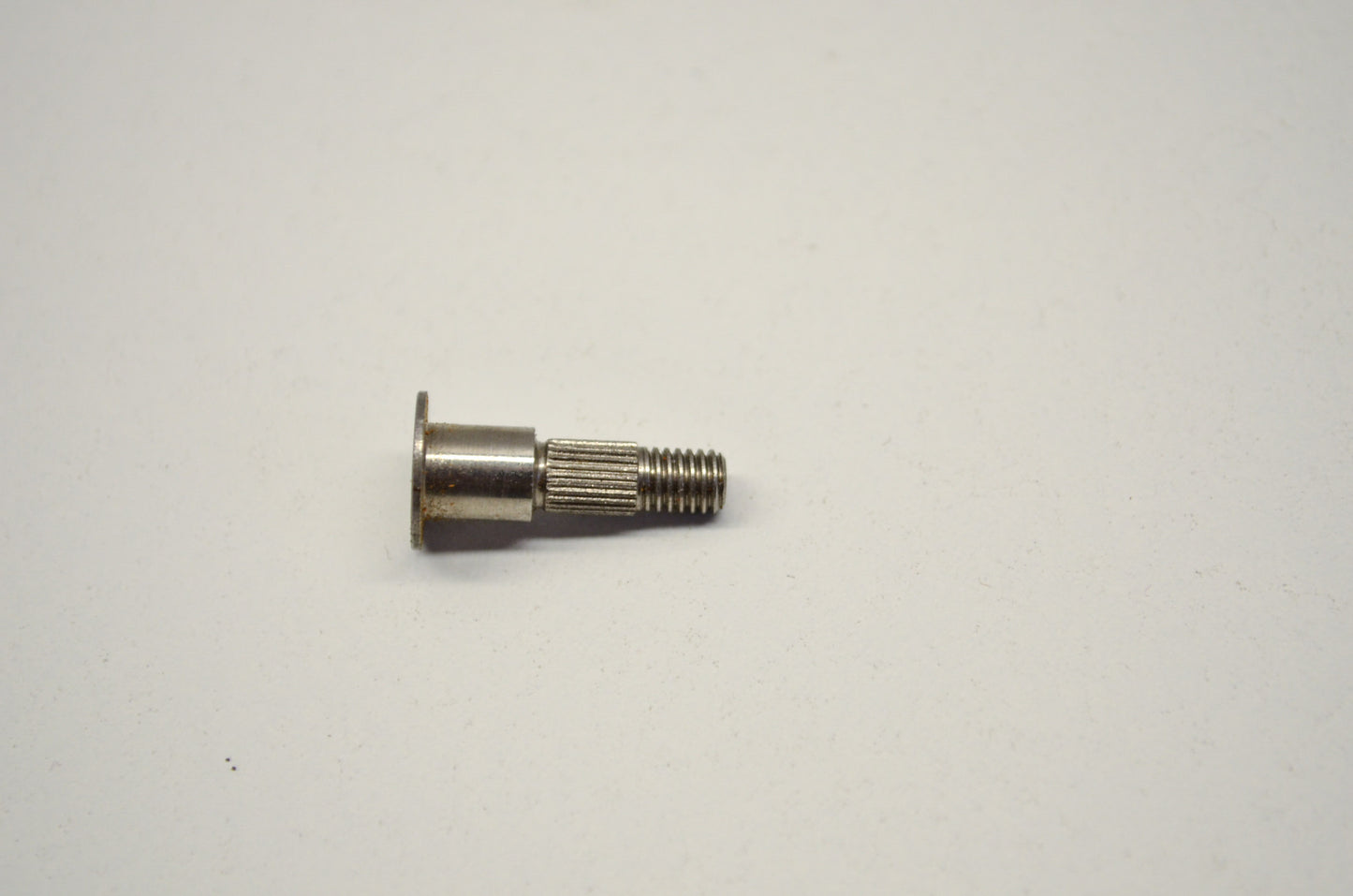New OEM Mercury Knurled Pin Mariner 70 80 90 115 140 NOS