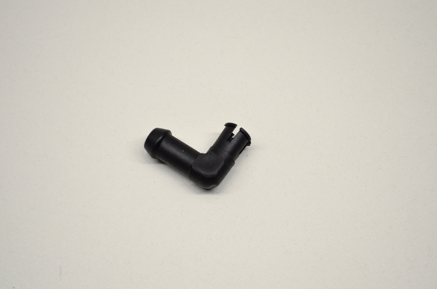 New OEM Mercury Elbow Cowl Vent 400 500 650 850 900 1000 1100 1250 NOS