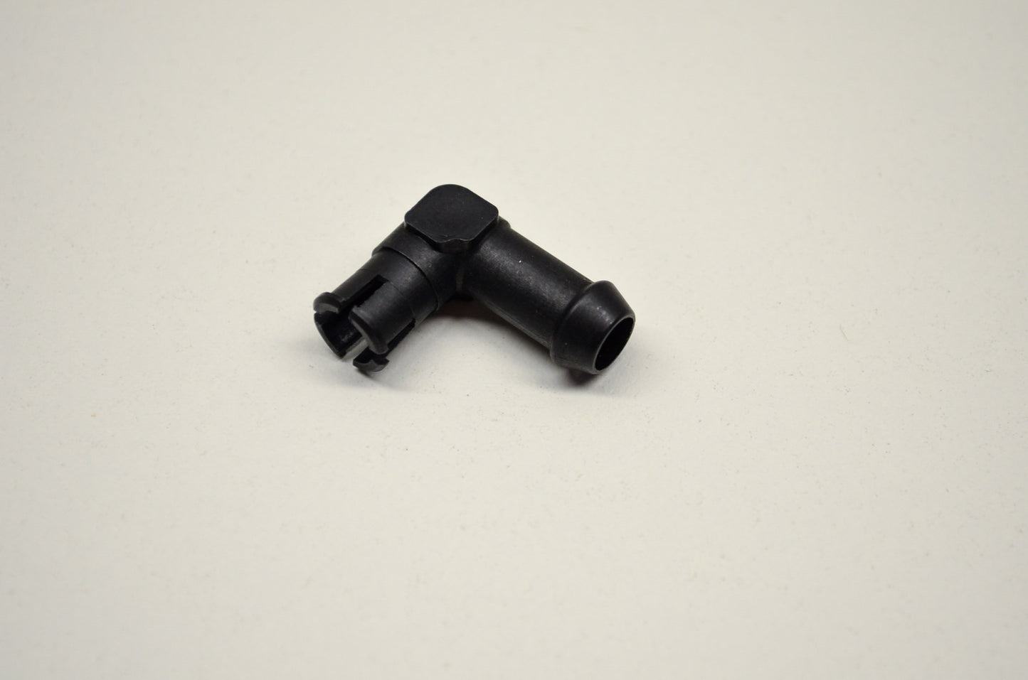 New OEM Mercury Elbow Cowl Vent 400 500 650 850 900 1000 1100 1250 NOS