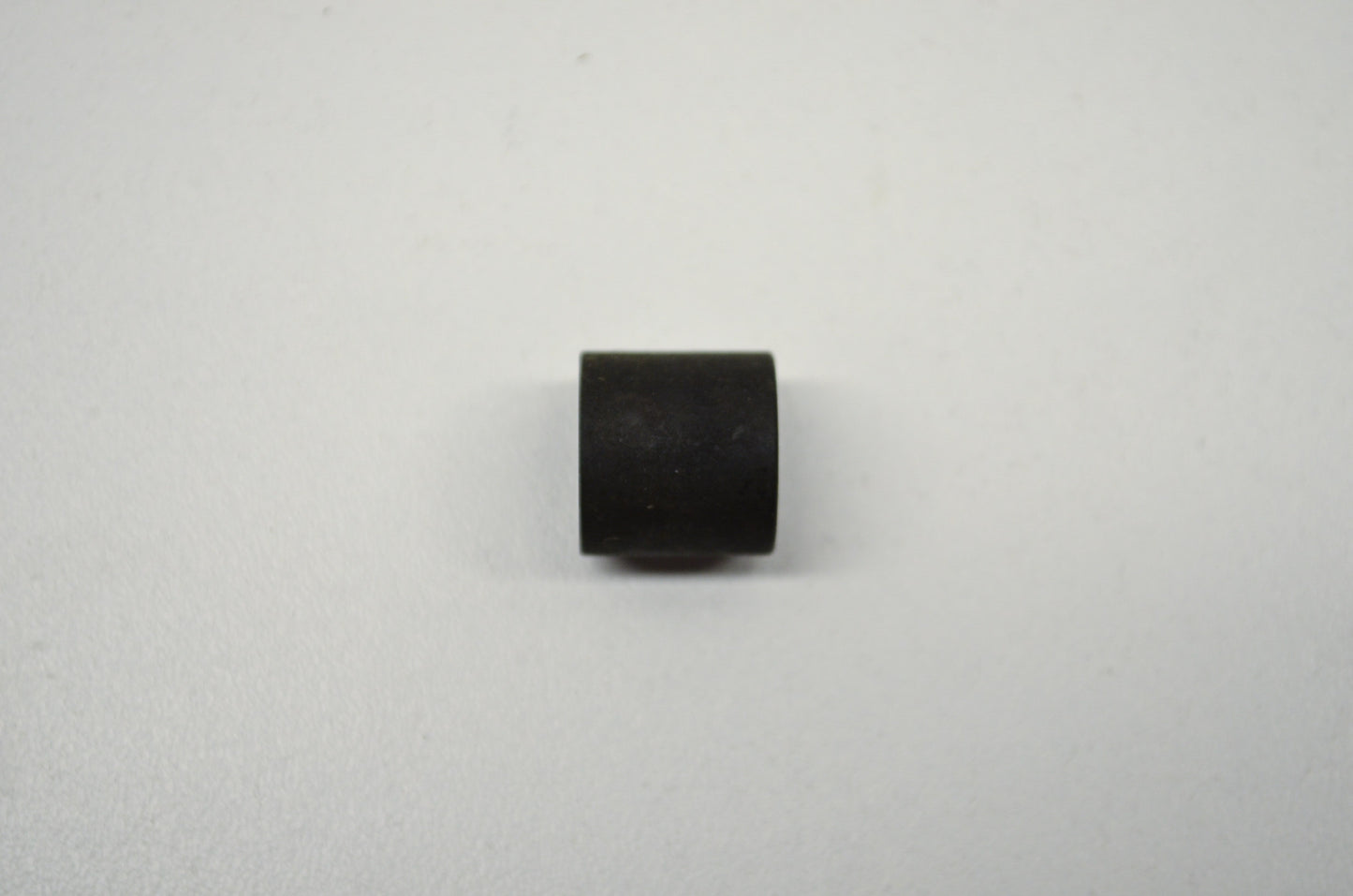 New OEM Mercury Cowl Spacer 400 450 500 700 NOS