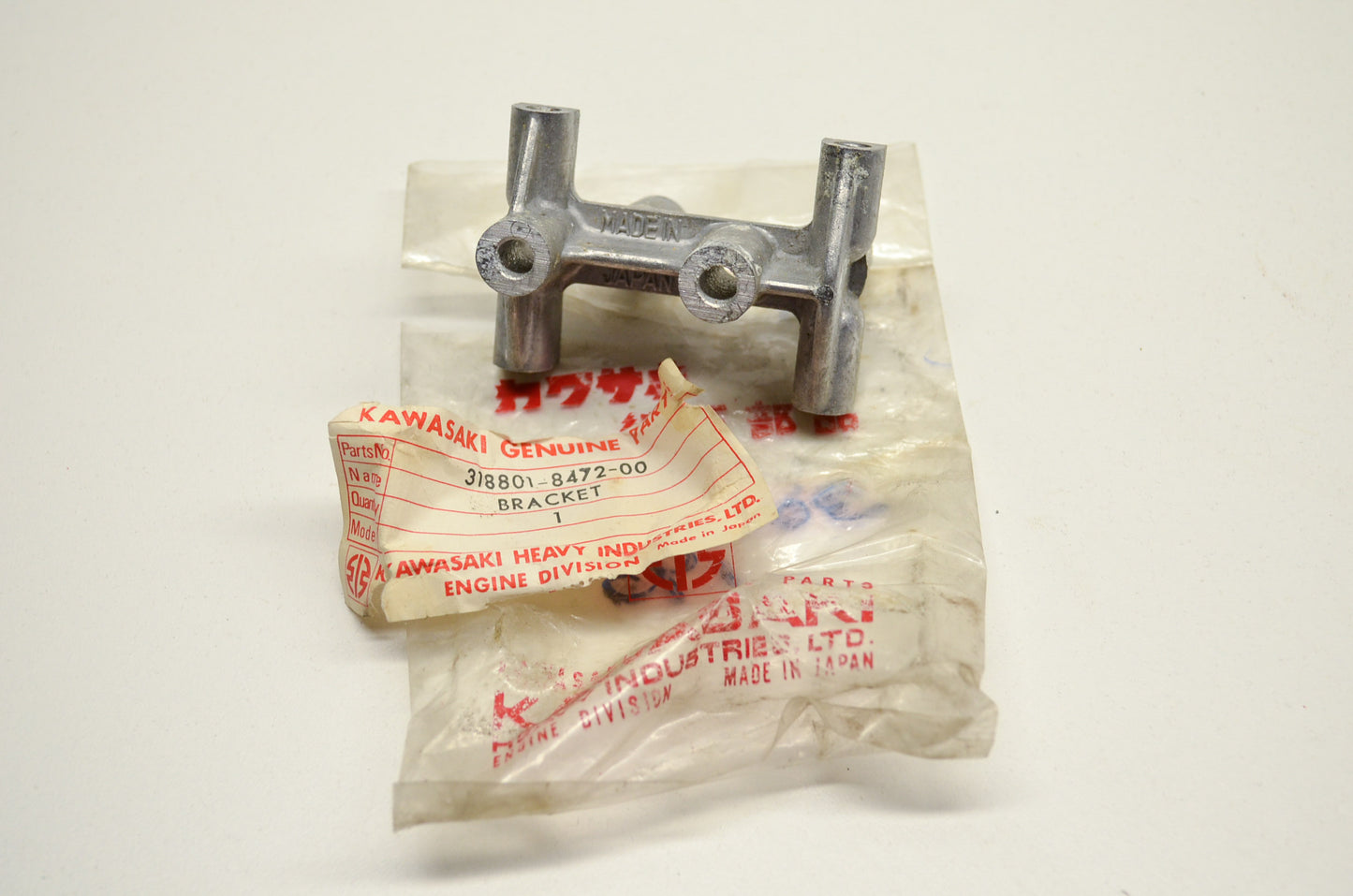 OEM Arctic Cat 3000-195, 318801-8472-00 Kawasaki Coil Bracket NOS