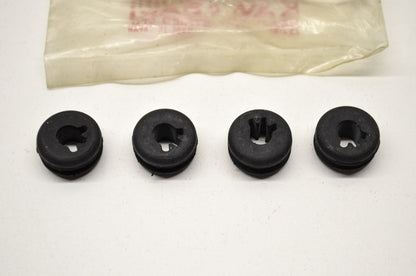 OEM Kawasaki 3000-070 318505-8164-00 Grommet QTY 4 NOS