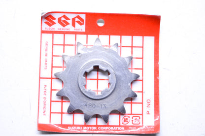 OEM Suzuki 27511-04710 Engine Sprocket NOS