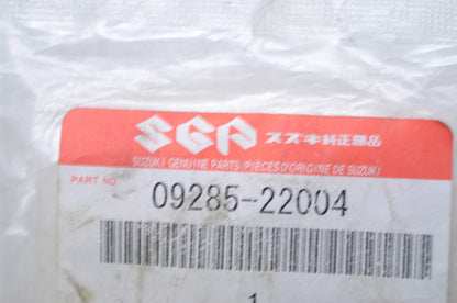 OEM Suzuki 09285-22004 Oil Seal 22x40x7 NOS