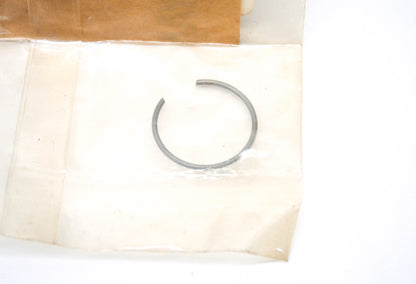OEM Yamaha 93450-21053-00 Inner Circlip NOS