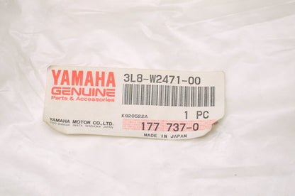 OEM Yamaha 3L8-W2471-00-00 Single Seat Assembly NOS