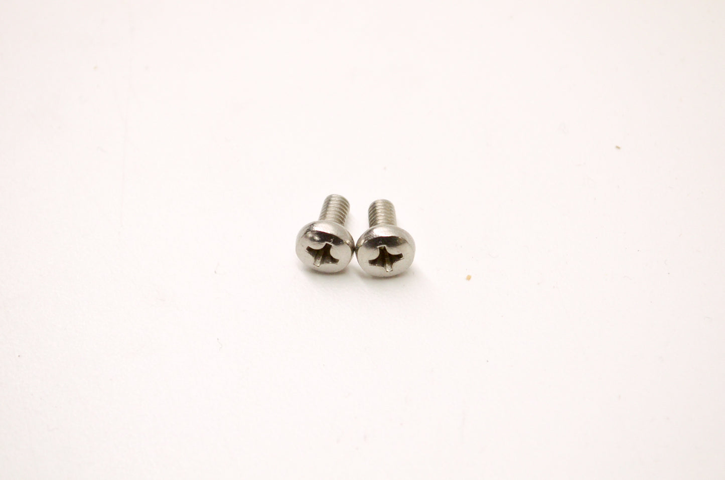Aftermarket 212200004 Phillips Screws Qty 2 NOS