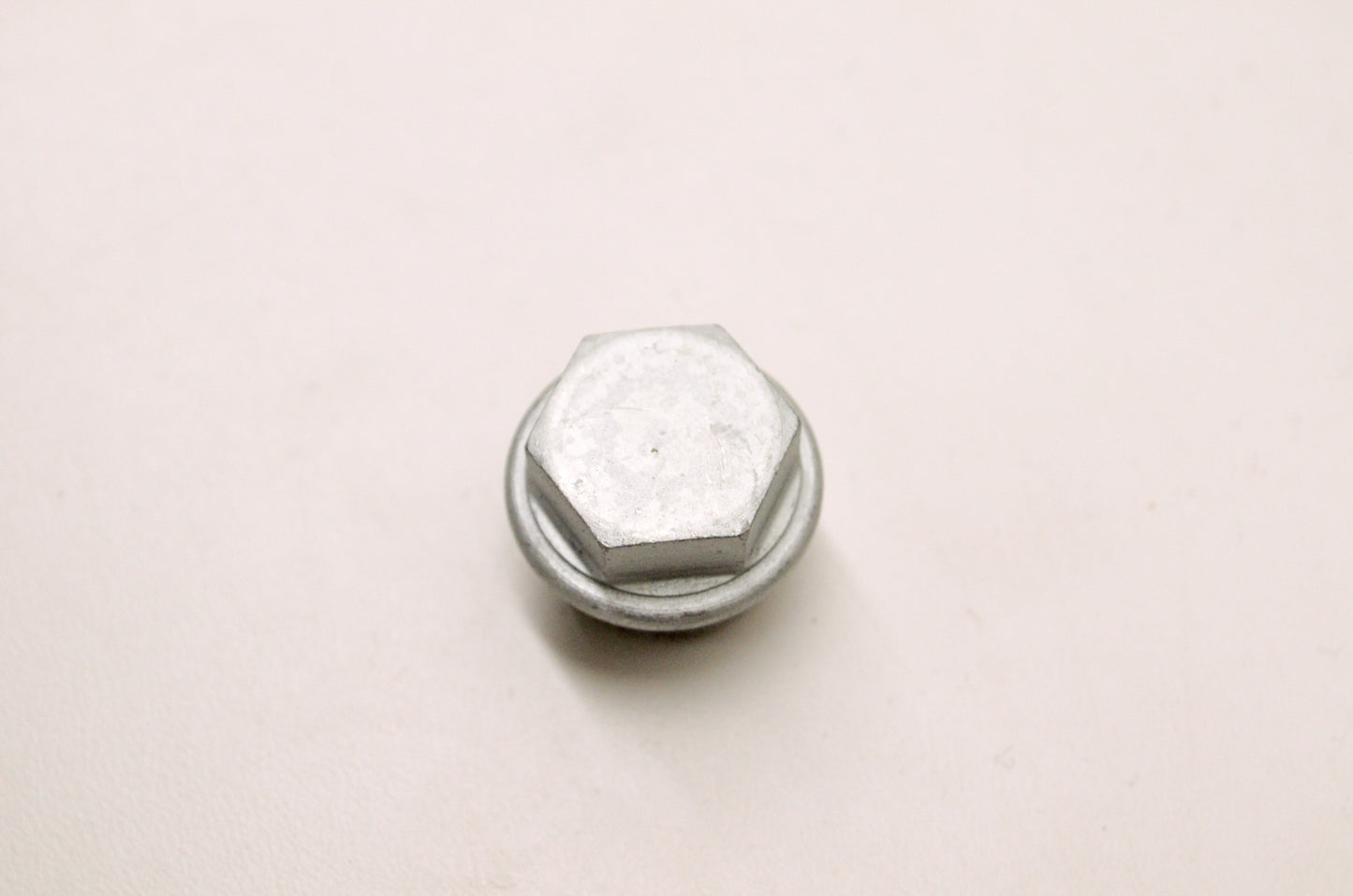 Aftermarket 711840277, P711840277 Purge Drain Plug NOS