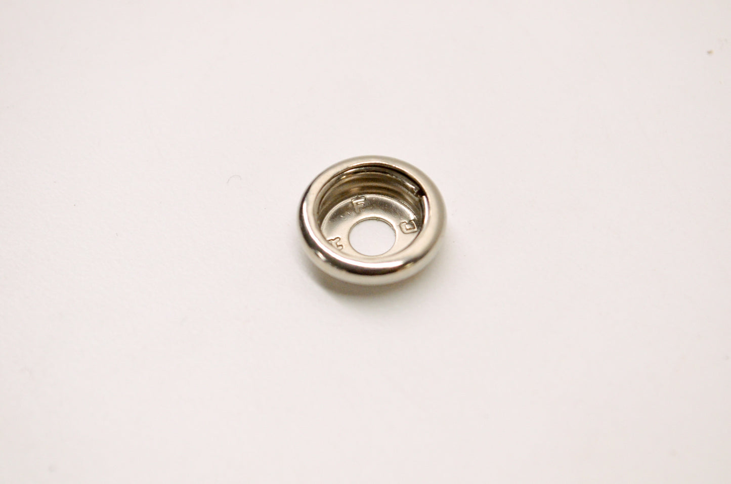 Aftermarket 204000083, P204000083 Snap Base NOS