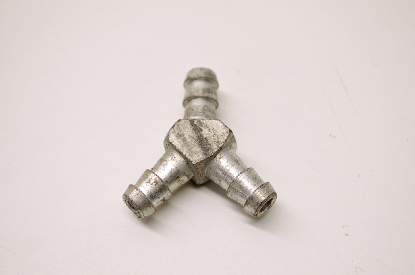 Aftermarket 4141553 Y Fitting NOS