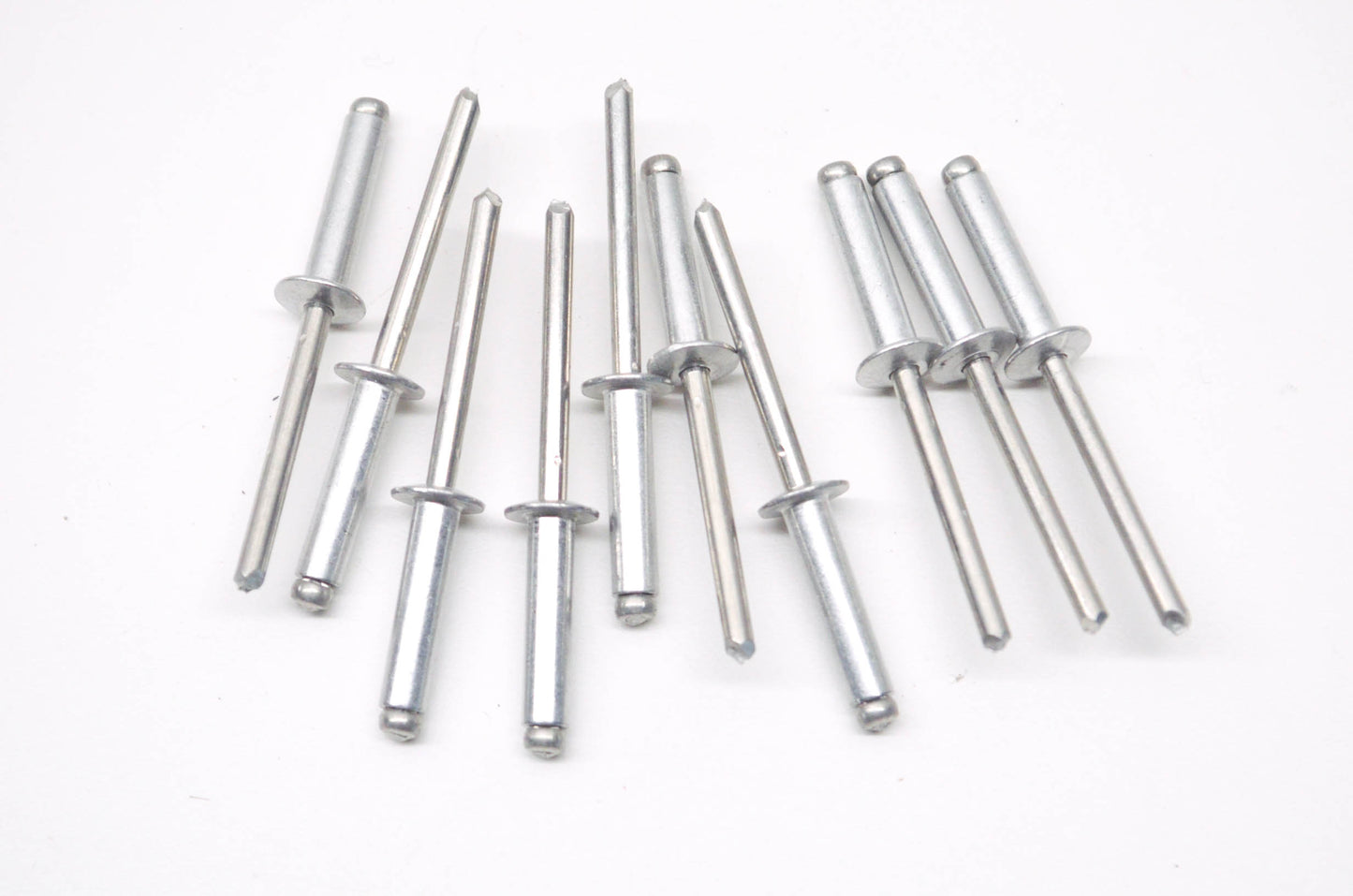 OEM Yamaha 90267489U800 Rivet Qty 10 NOS