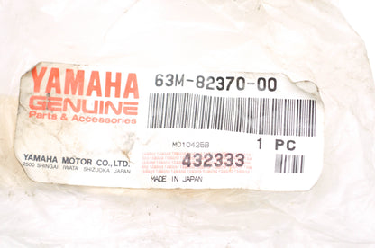 New OEM Yamaha 63M-82370-00-00 Plug Cap Assembly NOS