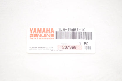 New OEM Yamaha 1L9-15461-10-00 Gas Cover Gasket 2 NOS