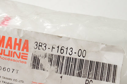 New OEM Yamaha 3B3-F1613-00-00 Fender Stay 1 NOS