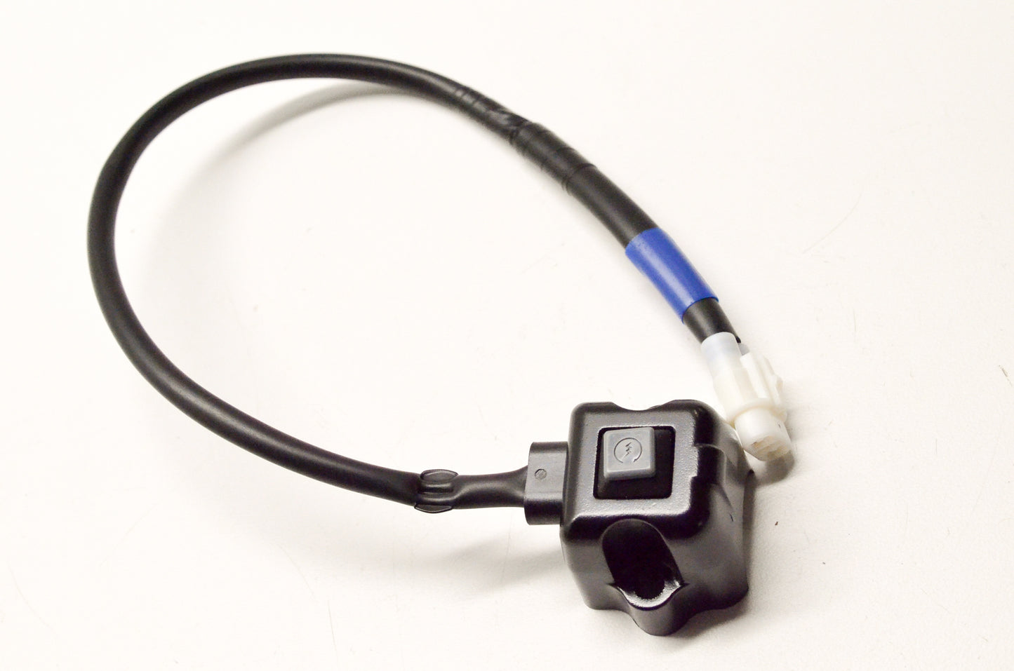OEM Yamaha 5B6-83976-11-00 Handle Switch 1