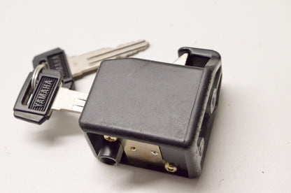 OEM Yamaha 41R-W2843-00-00 Lock Assembly NOS