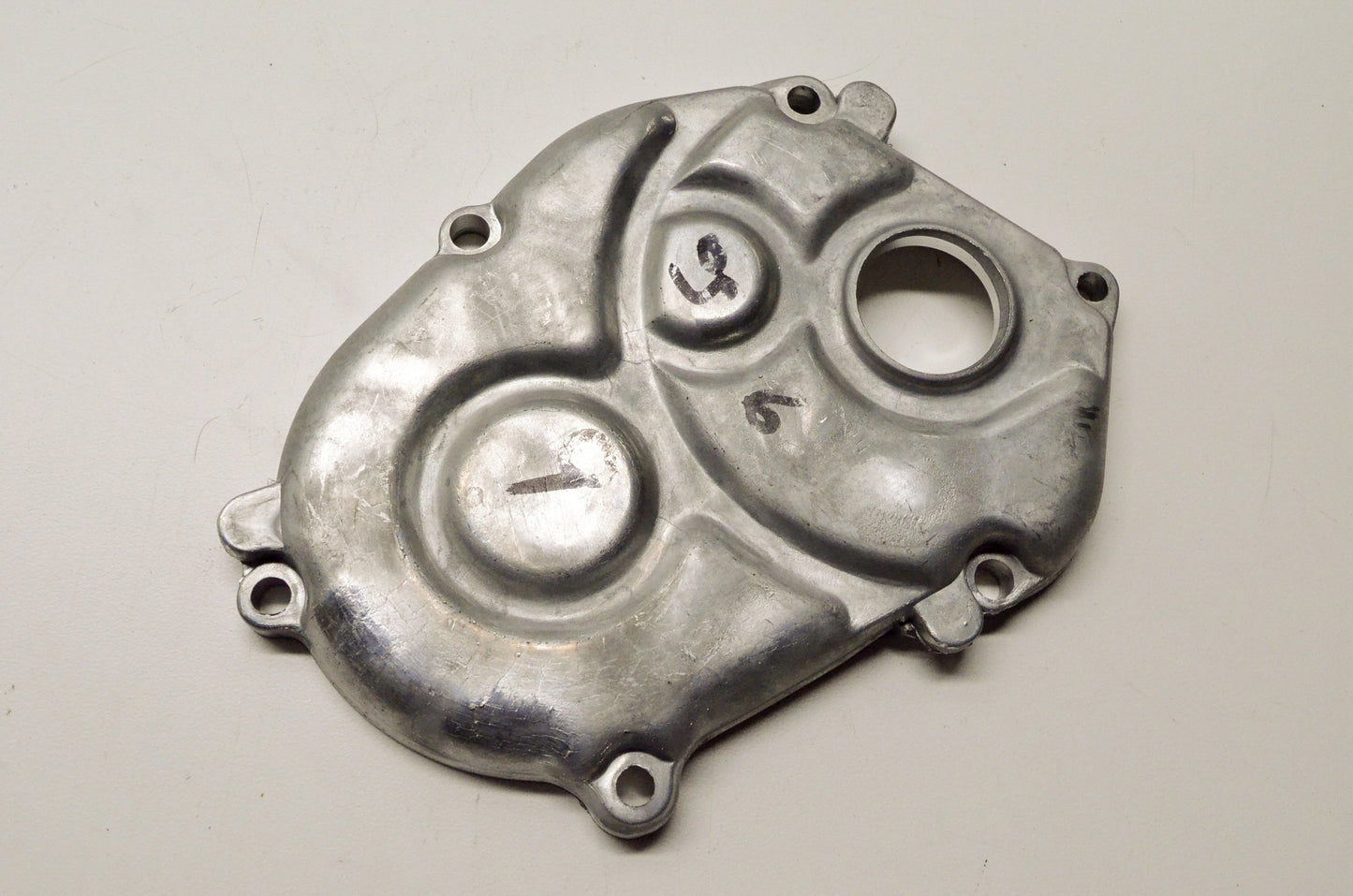 New OEM Yamaha 4WX-E5421-00-00 Crankcase Cover 2 NOS