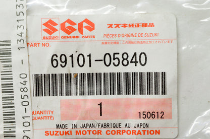 OEM Suzuki 69101-05840 Piston Seal Set NOS