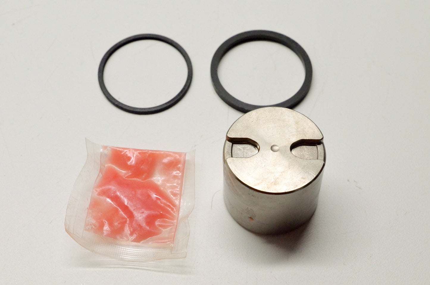 New OEM Yamaha 4D9-25802-00-00 Caliper Piston Assembly NOS