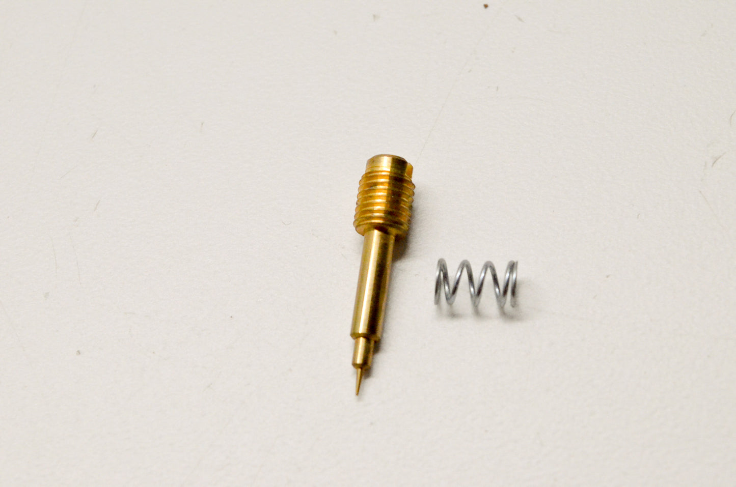 New OEM Yamaha 5LB-14105-00-00 Pilot Screw Set NOS