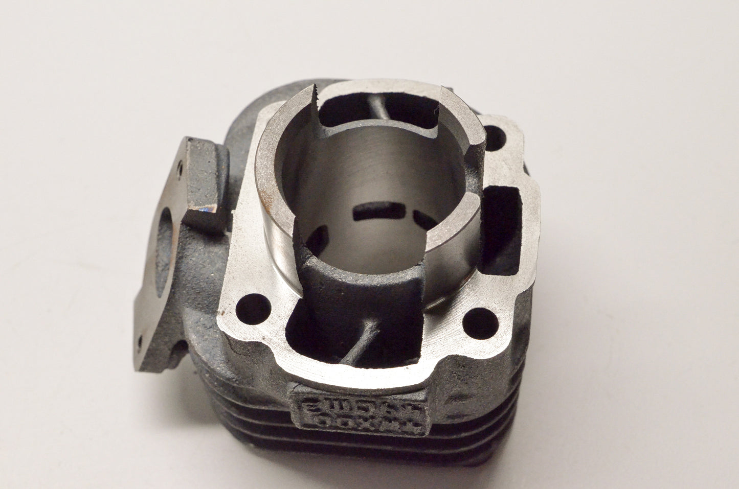 New OEM Yamaha 4WX-E1311-00-00 Cylinder 1 NOS