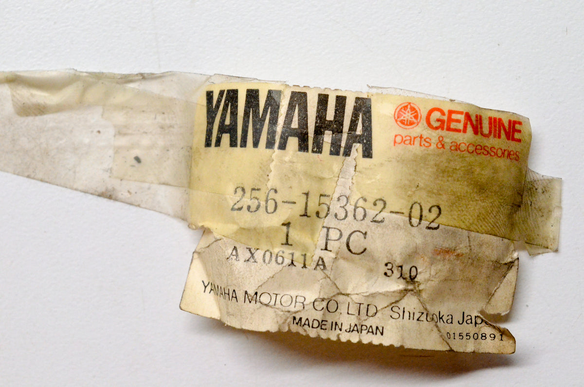 OEM Yamaha 256-15362-02-00 Oil Level Plug NOS