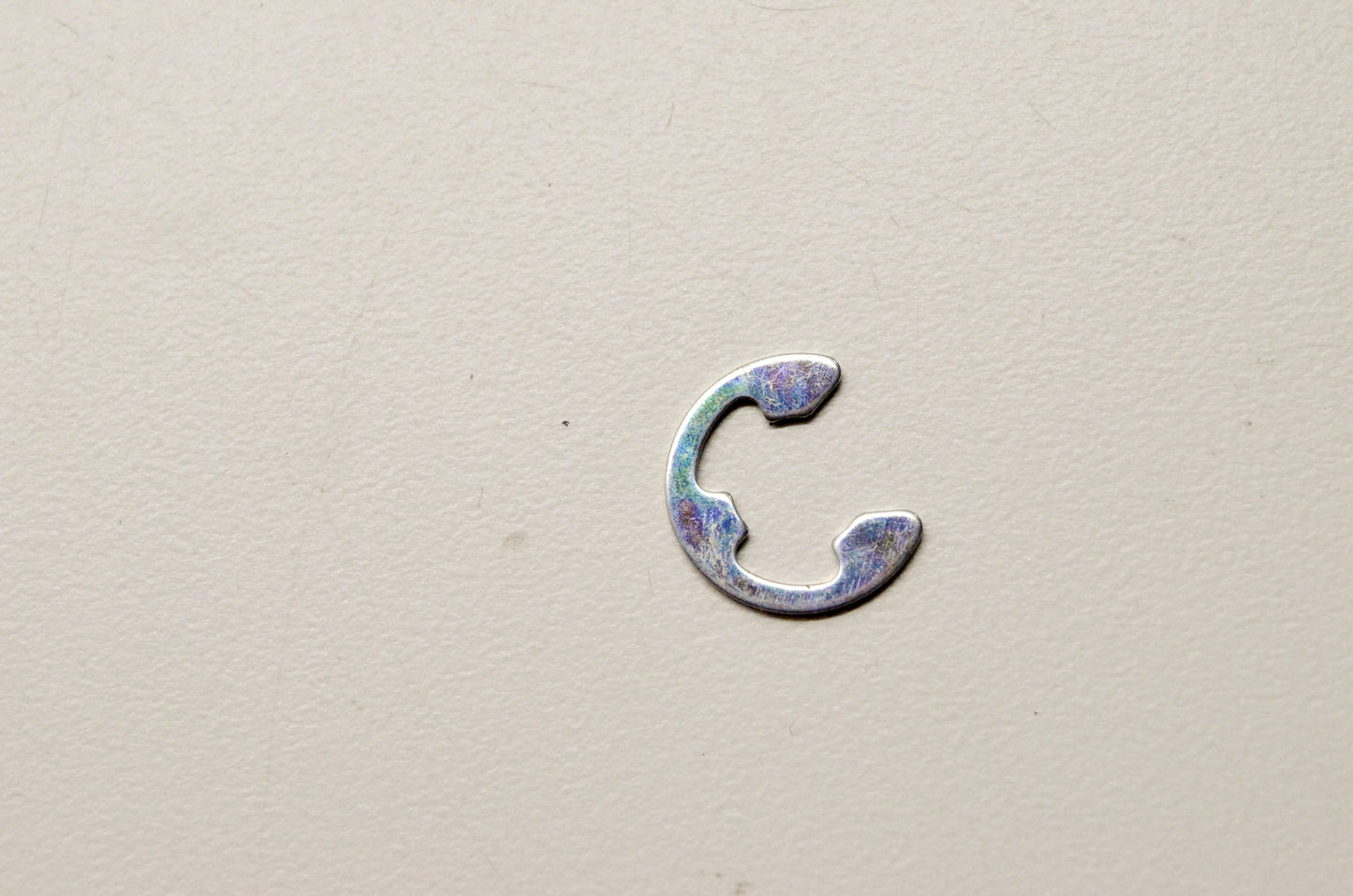 OEM Yamaha 99002-08600-00 Circlip NOS