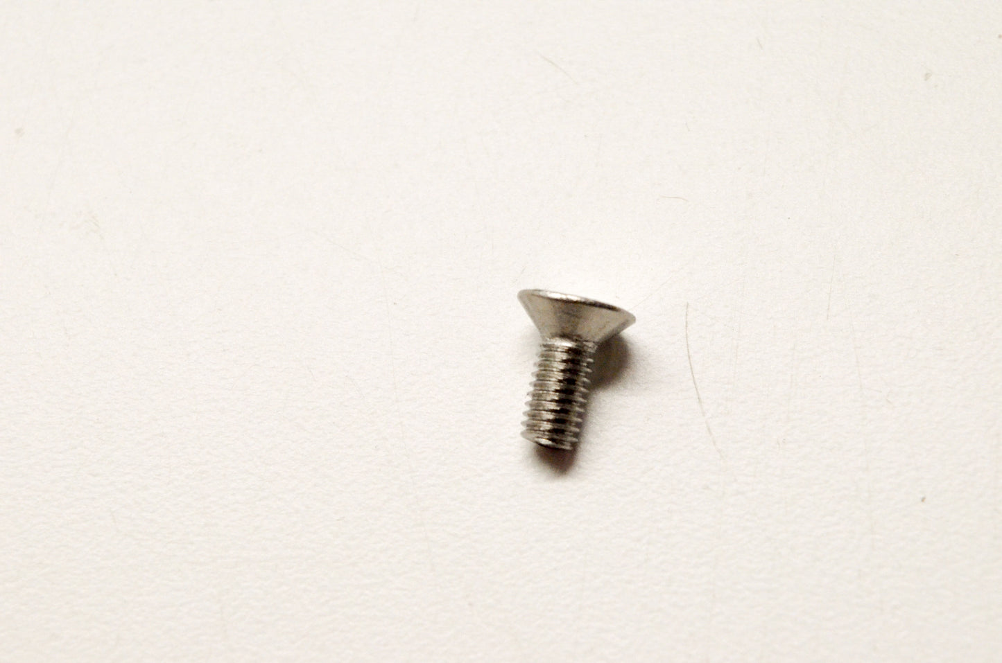 OEM Yamaha 98780-05012-00 Flat Head Screw NOS