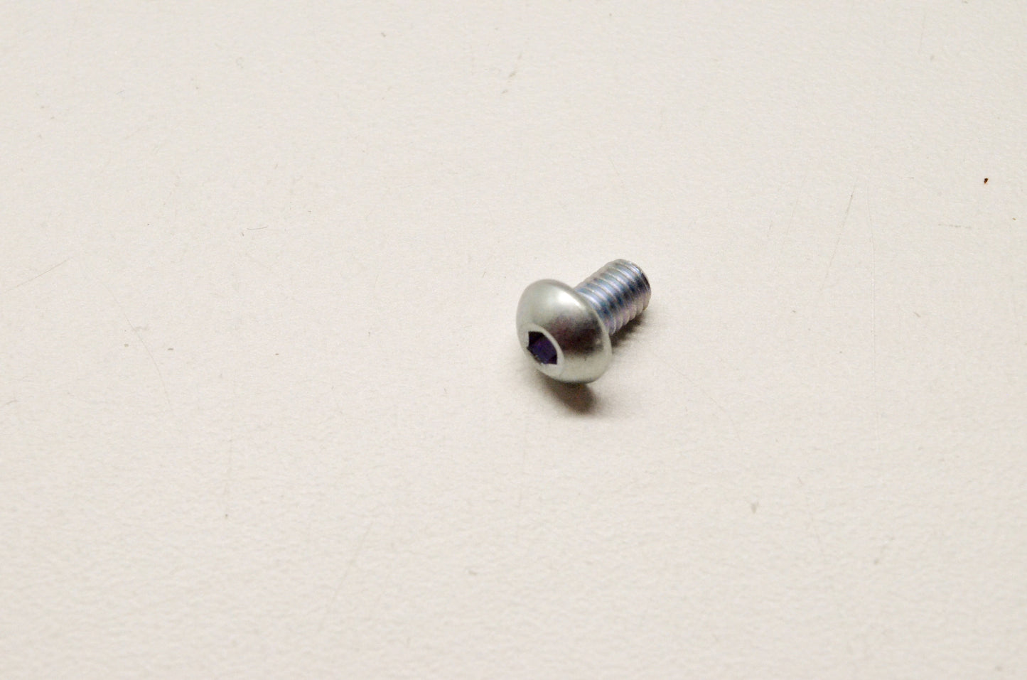 OEM Yamaha 92012-05008-00 Button Head Bolt NOS