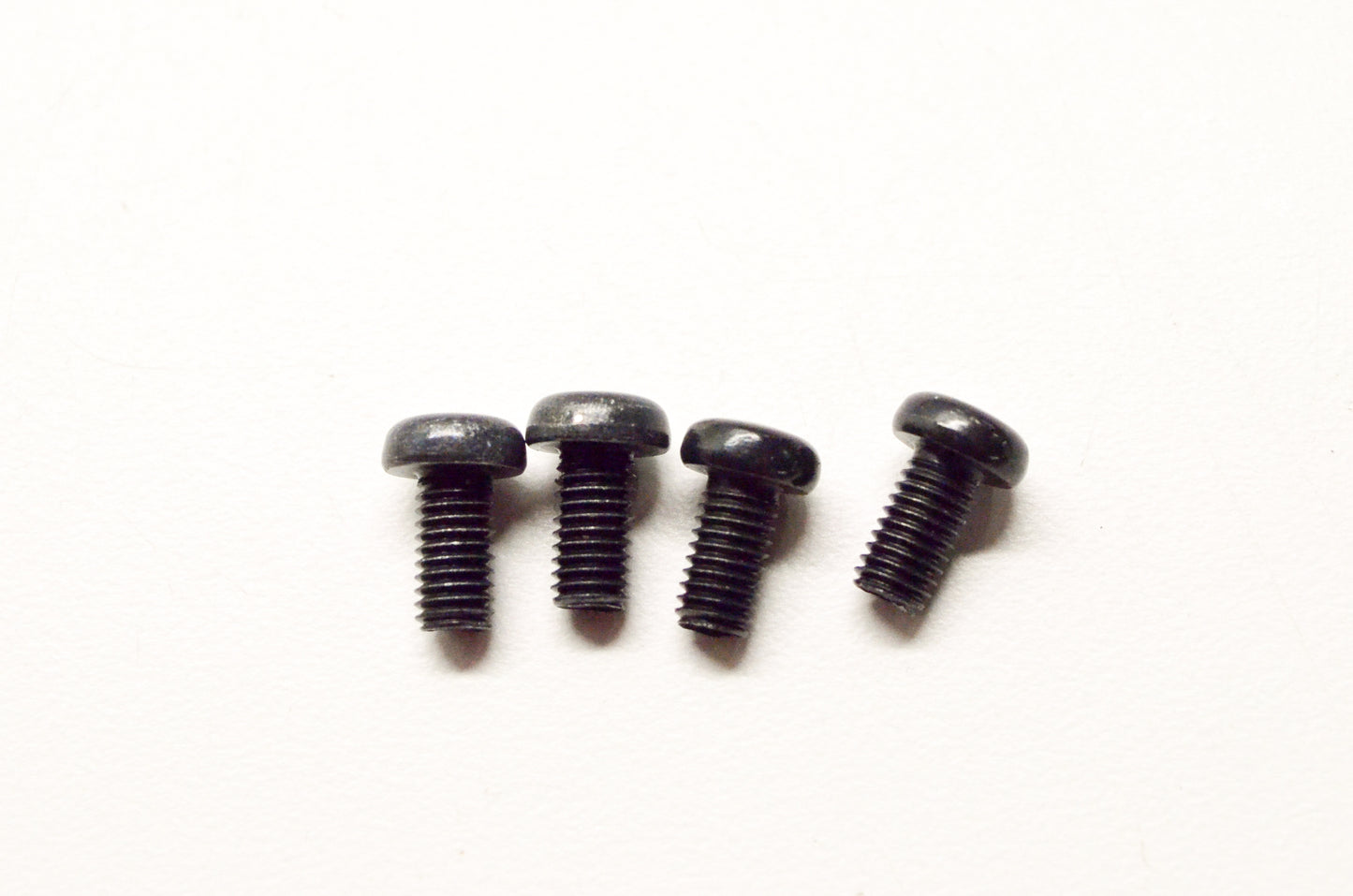 OEM Yamaha 98517-05010-00 Pan Head Screw Qty 4 NOS