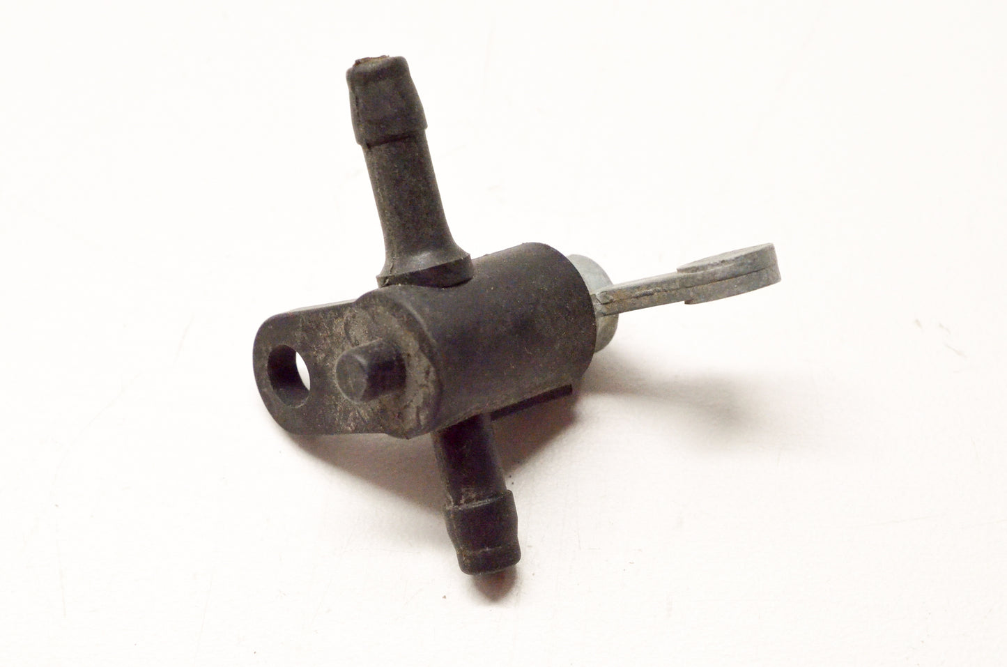Aftermarket 633785 6.5mm In Out Fuel Valve NOS