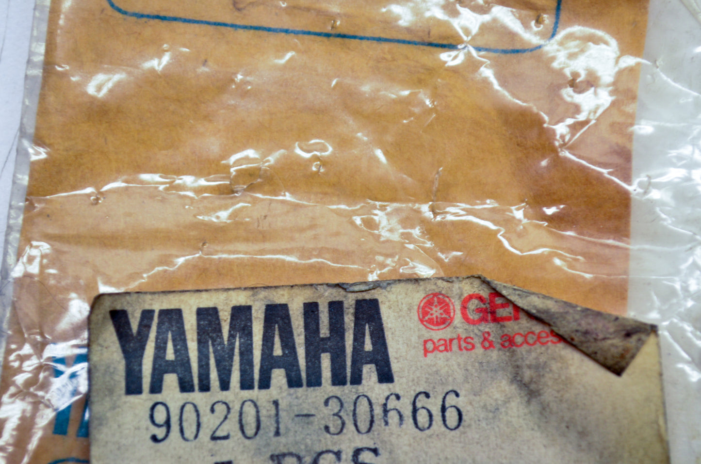 OEM Yamaha 90201-30666-00 Plate Washer NOS