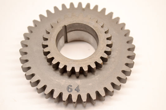 OEM Yamaha 2HT-11536-00-00 Drive Gear NOS