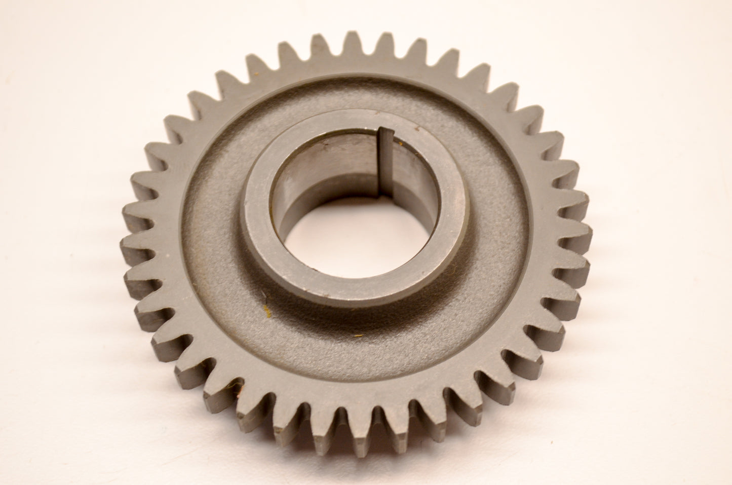 OEM Yamaha 2HT-11536-00-00 Drive Gear NOS