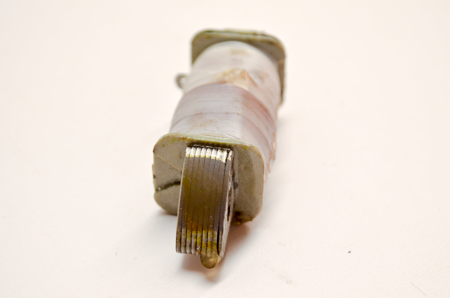 OEM Yamaha 1W2-85511-20-00 Source Coil 1 NOS